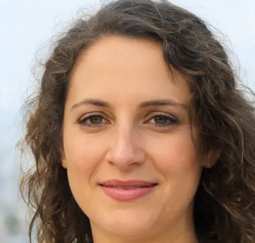 Sophie Lambert